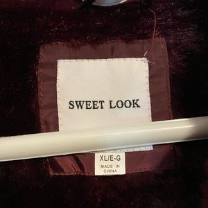 XL burgundy winter coat.